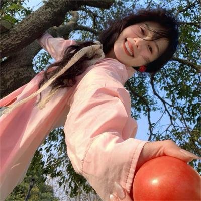 不认识的女友